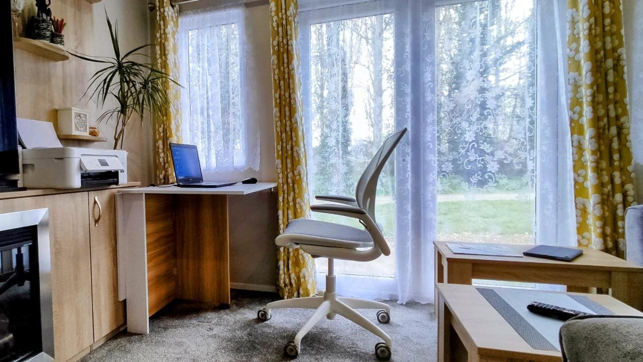 Apartamento Billing Aquadrome Northampton, Royale Poplar Km12 Exterior foto